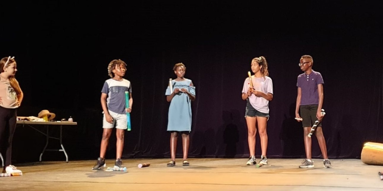 enfants_scene_kairos_theatre